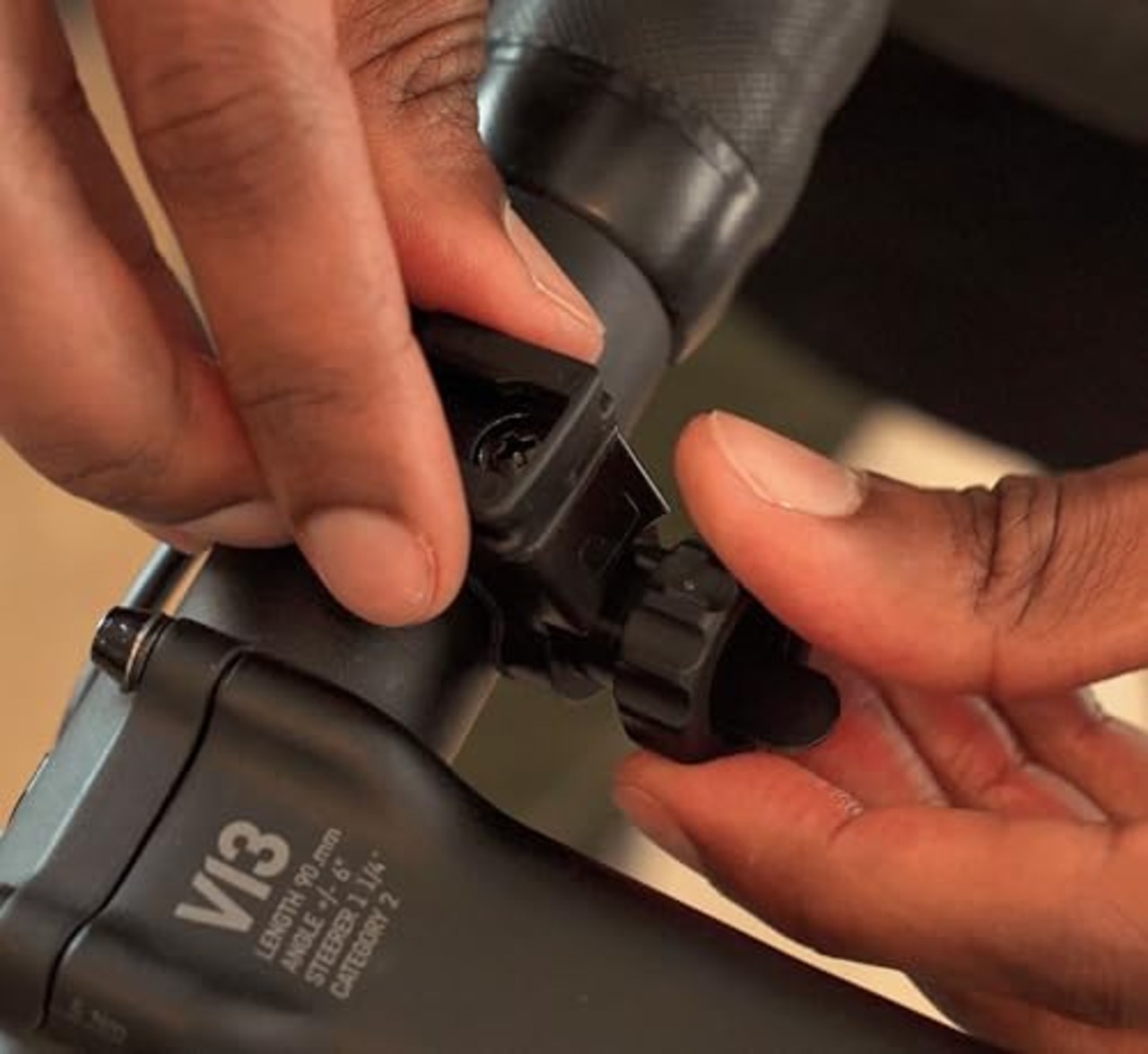 キャットアイ 533-8827N H-34N フレックスタイト 526-29301 ブラック