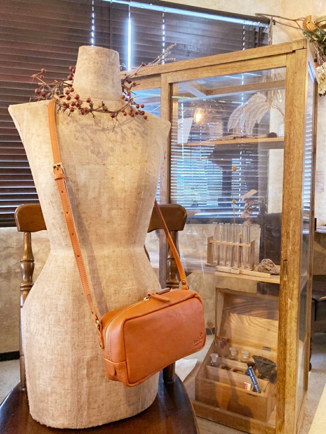 かばん屋さんのミニショルダーバッグ 本革 かわいい カジュアル かばん屋さんのミニショルダーバッグ 本革 かわいい カジュアル