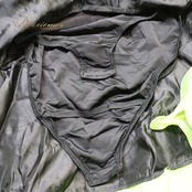 社交ダンス 衣装 ラテン ドレス ワンピース 黒 フリル 緑 蛍光 デモ 競技 ダンス パーティ 発表会 高級感 ブラック系 グリーン系スカート かわいい Mサイズ 軽め 素材 競技用 おしゃれ 女子用 フォーマル 明るい パフォーマンス用