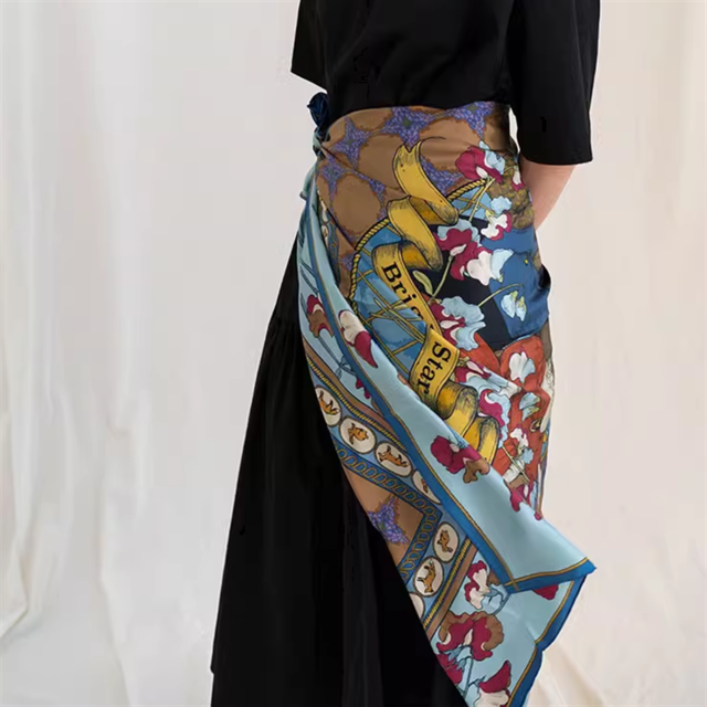 クラシカルシルクスカーフ　2color　10952