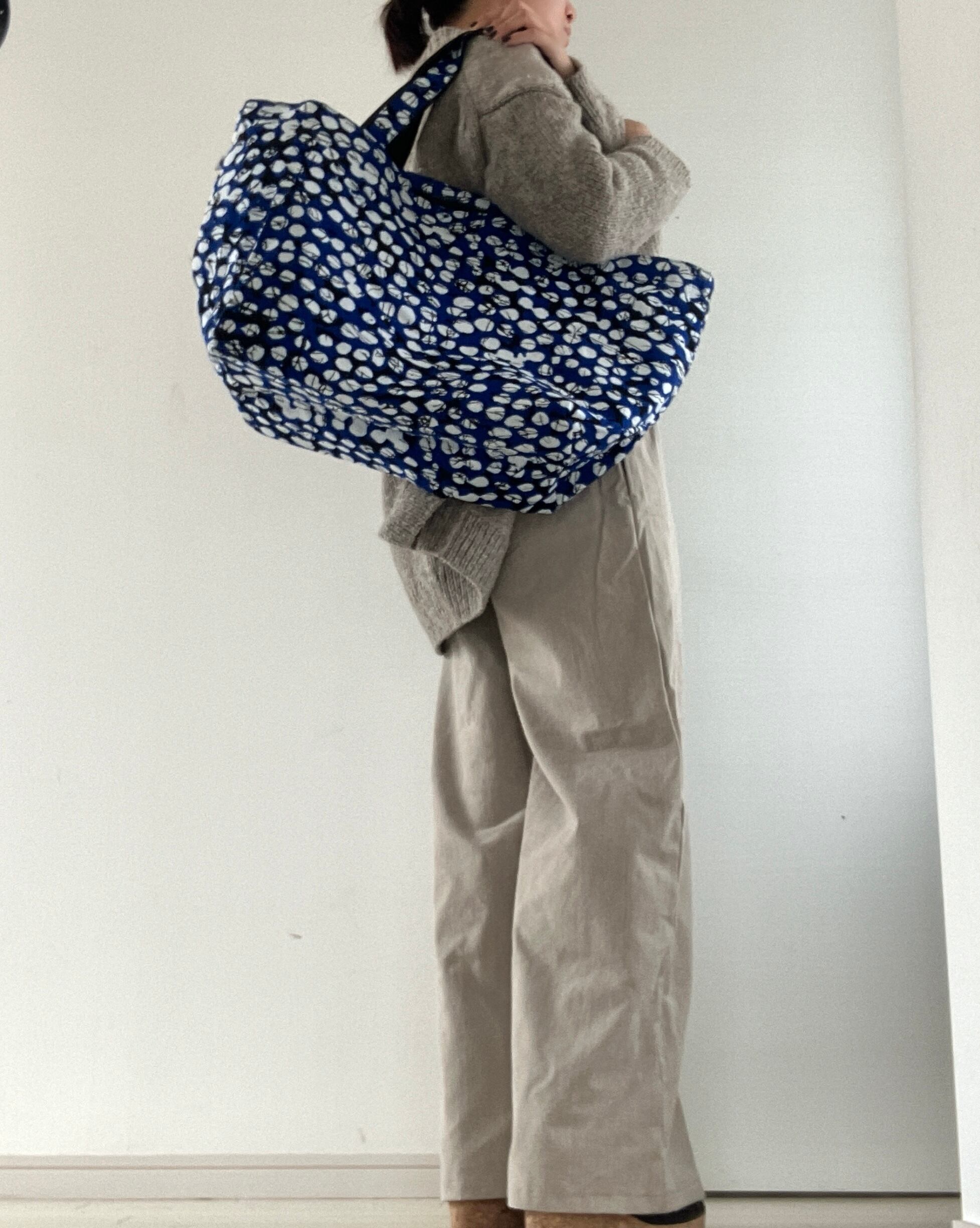 big tote  =blue cheetah=