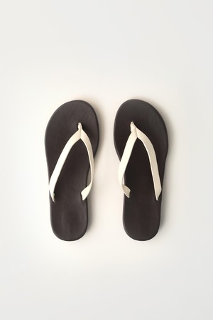 [NOTHING WRITTEN] Colette lamb sandals (Chocolate ivory) 正規品 韓国ブランド 韓国通販 韓国代行 韓国ファッション ナッシングリトゥン 日本 店舗
