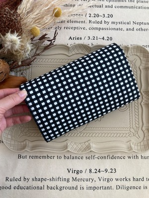 家計のやりくり長財布（チェック）ファスナー２つ