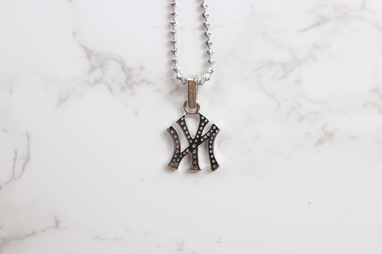 NY Yankees Medium Iced Out Pendant Necklace SILVER
