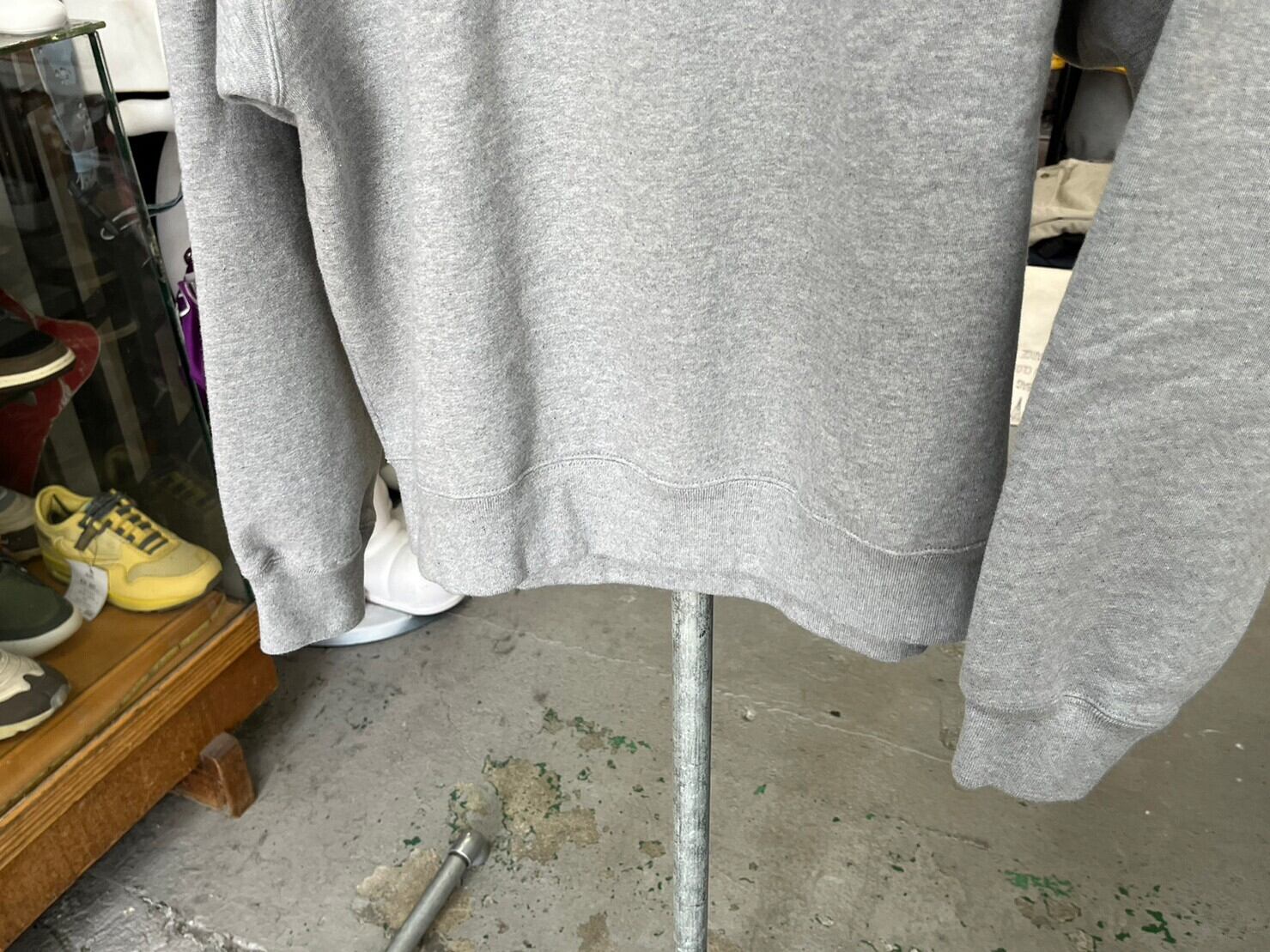 NIKE × STUSSY OVERSIZED CREWNECK SWEAT GREY SMALL DO9337-063 NIKE × STUSSY OVERSIZED CREWNECK SWEAT GREY SMALL DO9337-063