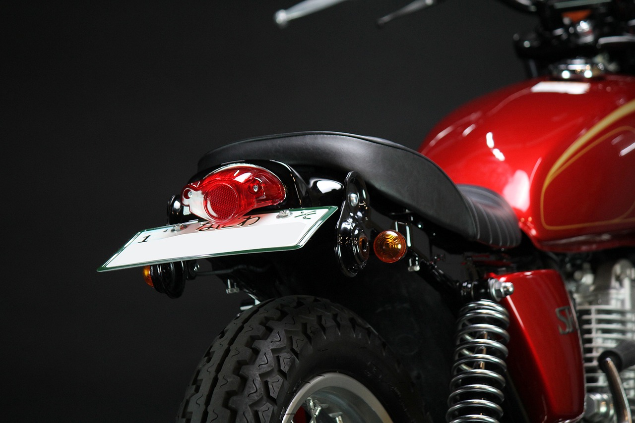 King seat & Fenderless kit for SR400/FI (10-17YEAR)