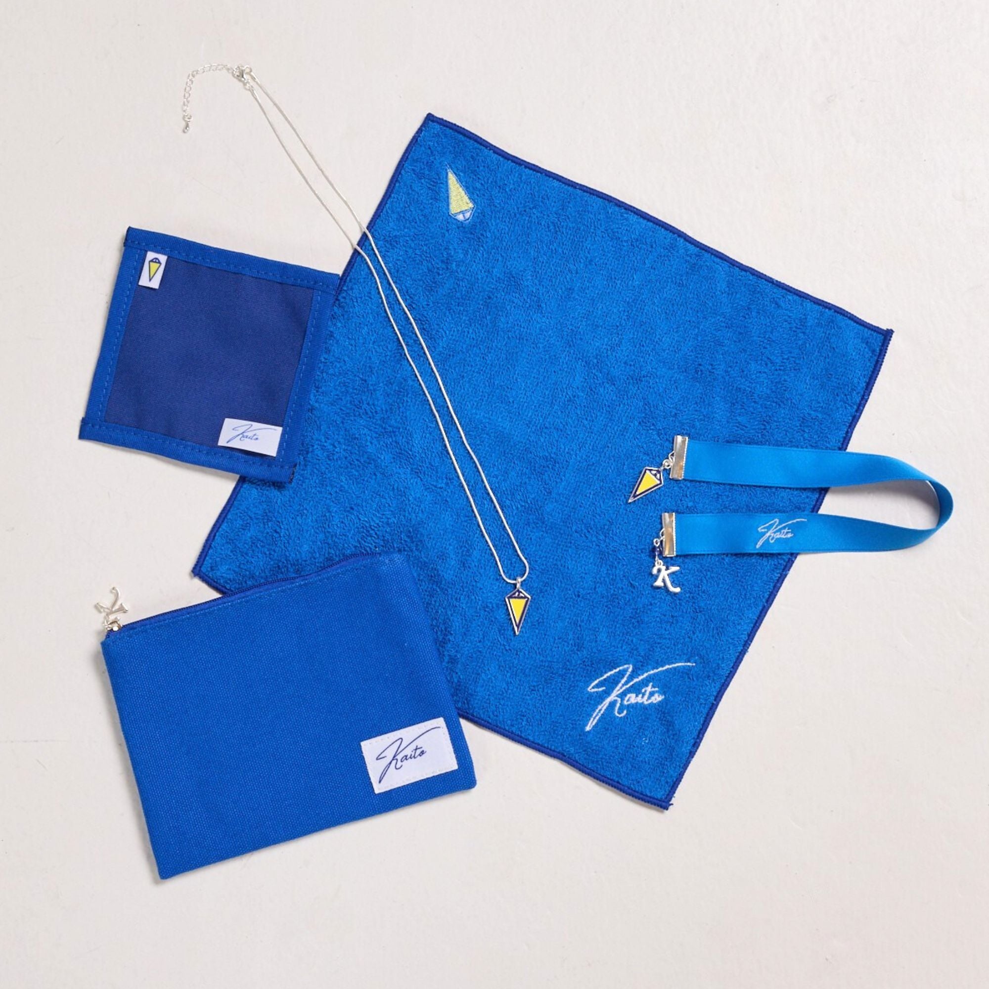 パーツ Kaito KAITO リボンブックチャーム | echo