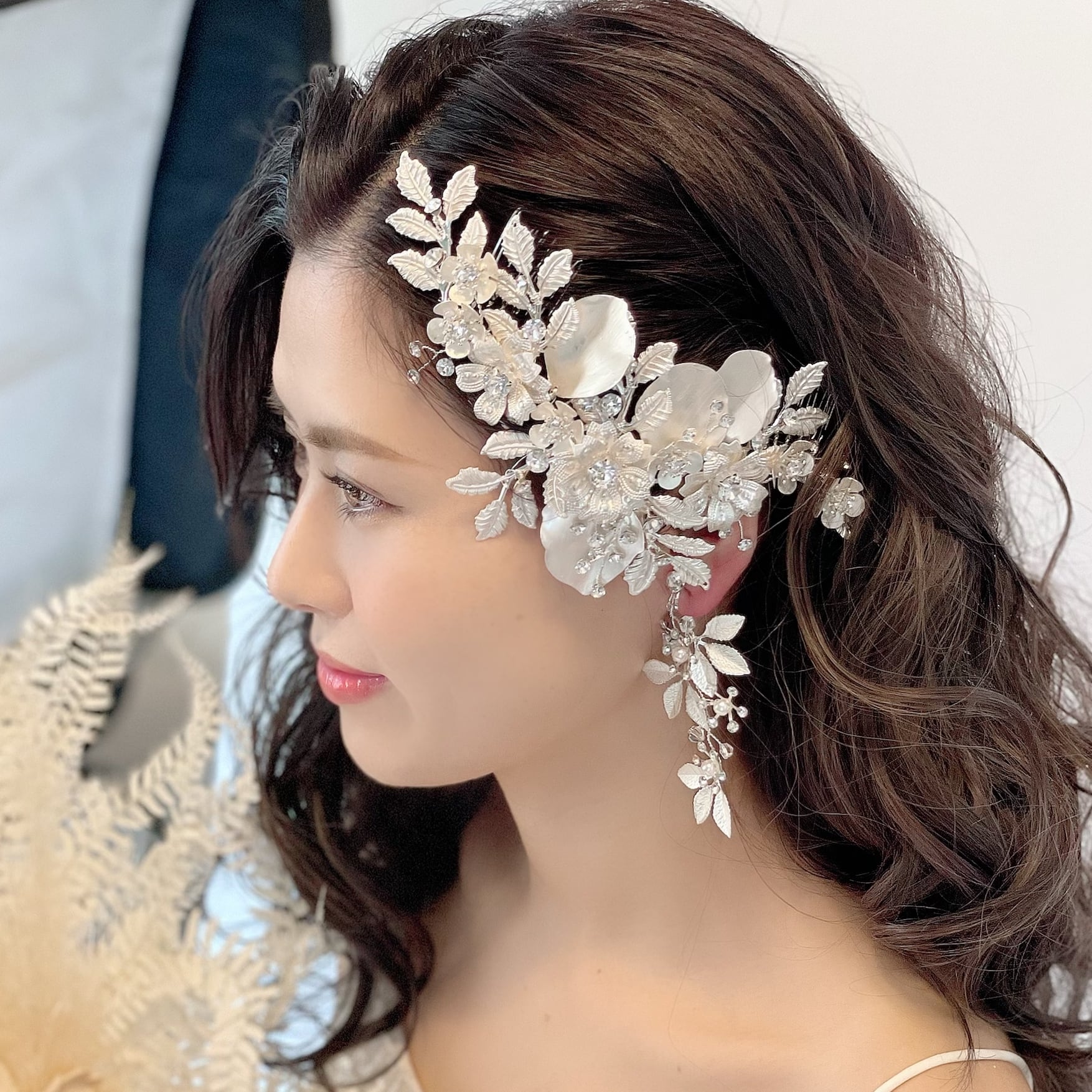 【美品】ヘアアクセサリー ワタベウェディング THH-488 ゴールド 美品】ヘアアクセサリー ワタベウェディング THH-488 ゴールド
