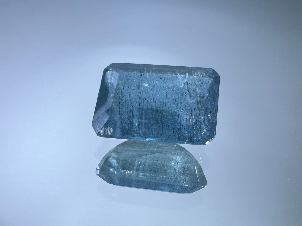 モスアクアマリン  7.36ct　[C13‐105]