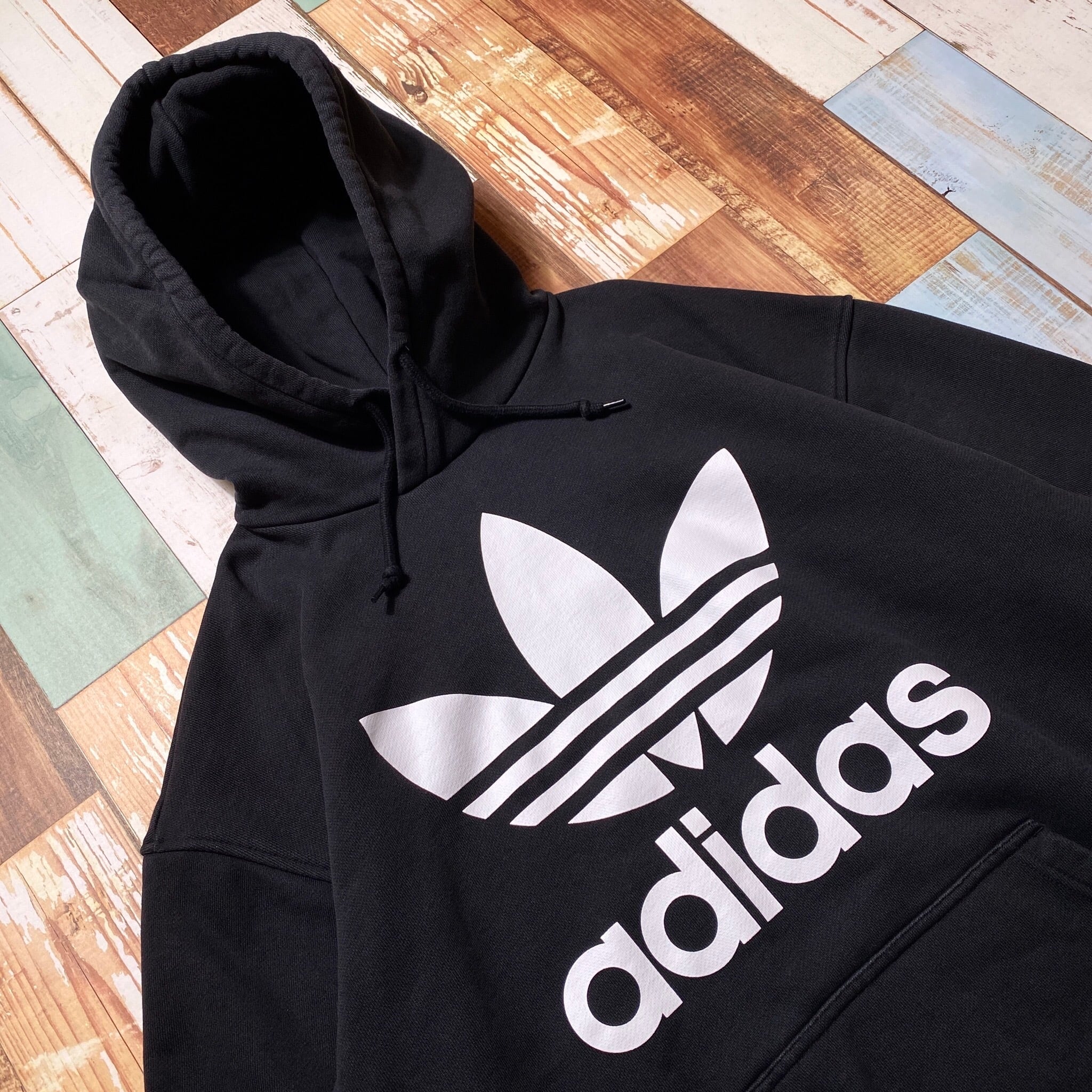 adidas アディダスオリジナルス デカロゴ スウェットパーカー ...