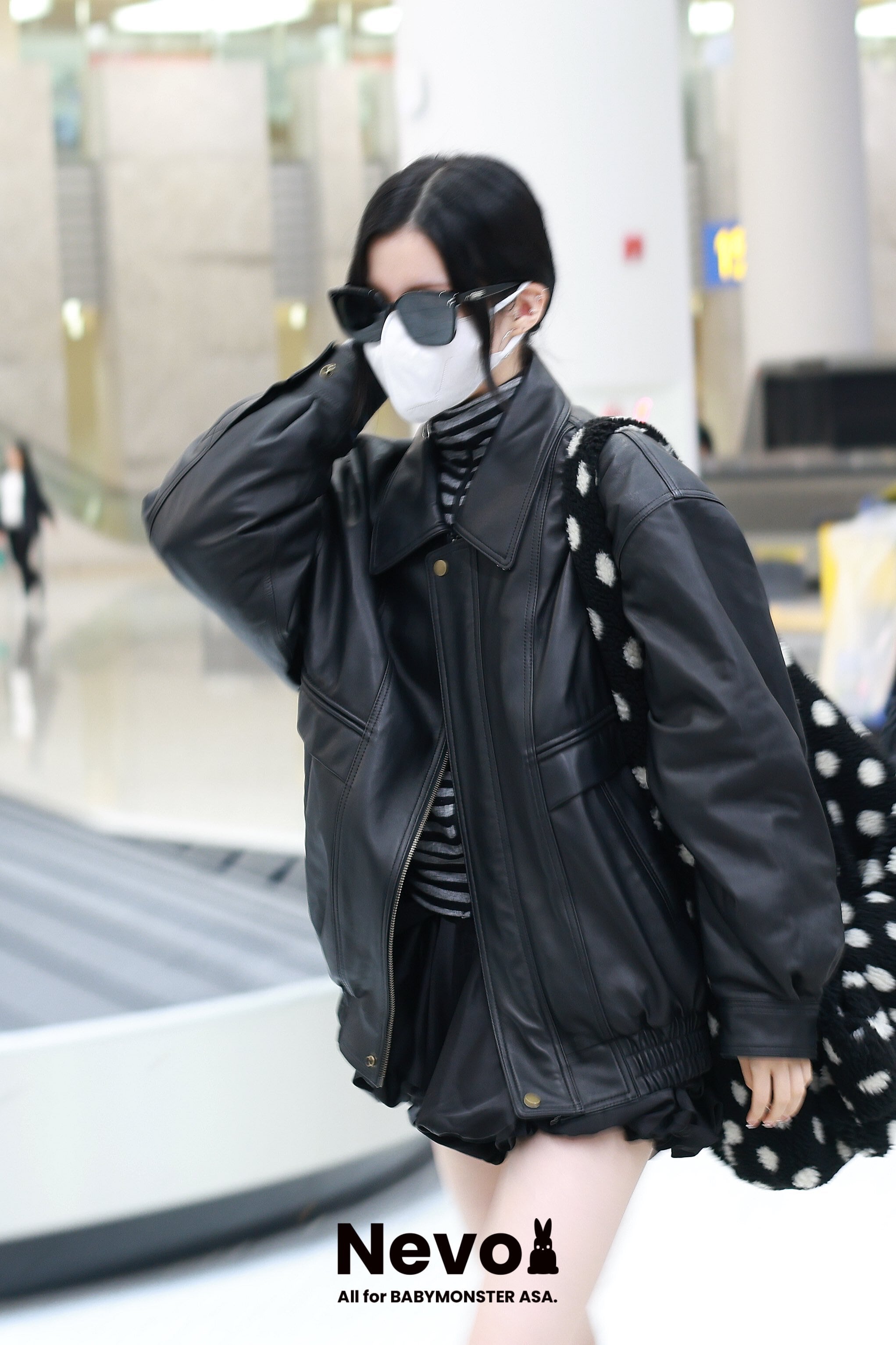 正規品 MICHAEL KORS レザー ジャケット ベビモン アサ着用 ☆BABYMONSTER アサ 着用！！【GLOWNY】G LEATHER JACKET (BLACK