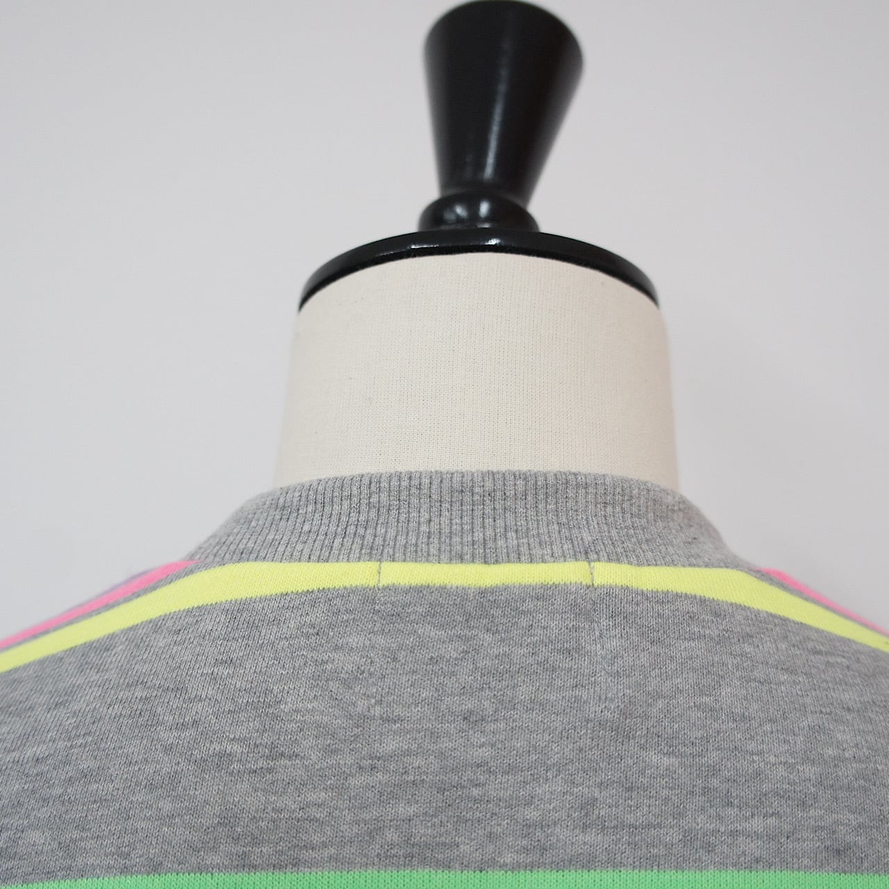 リンカブル カラフルボーダートップス(グレー) カラフルボーダー