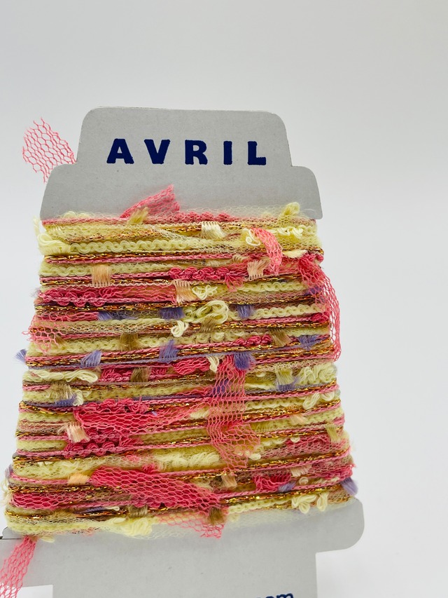 集めたくなる♬楽しい♬可愛い♡『ちょこっと巻きのファンシー糸』AVRILペラコーン253