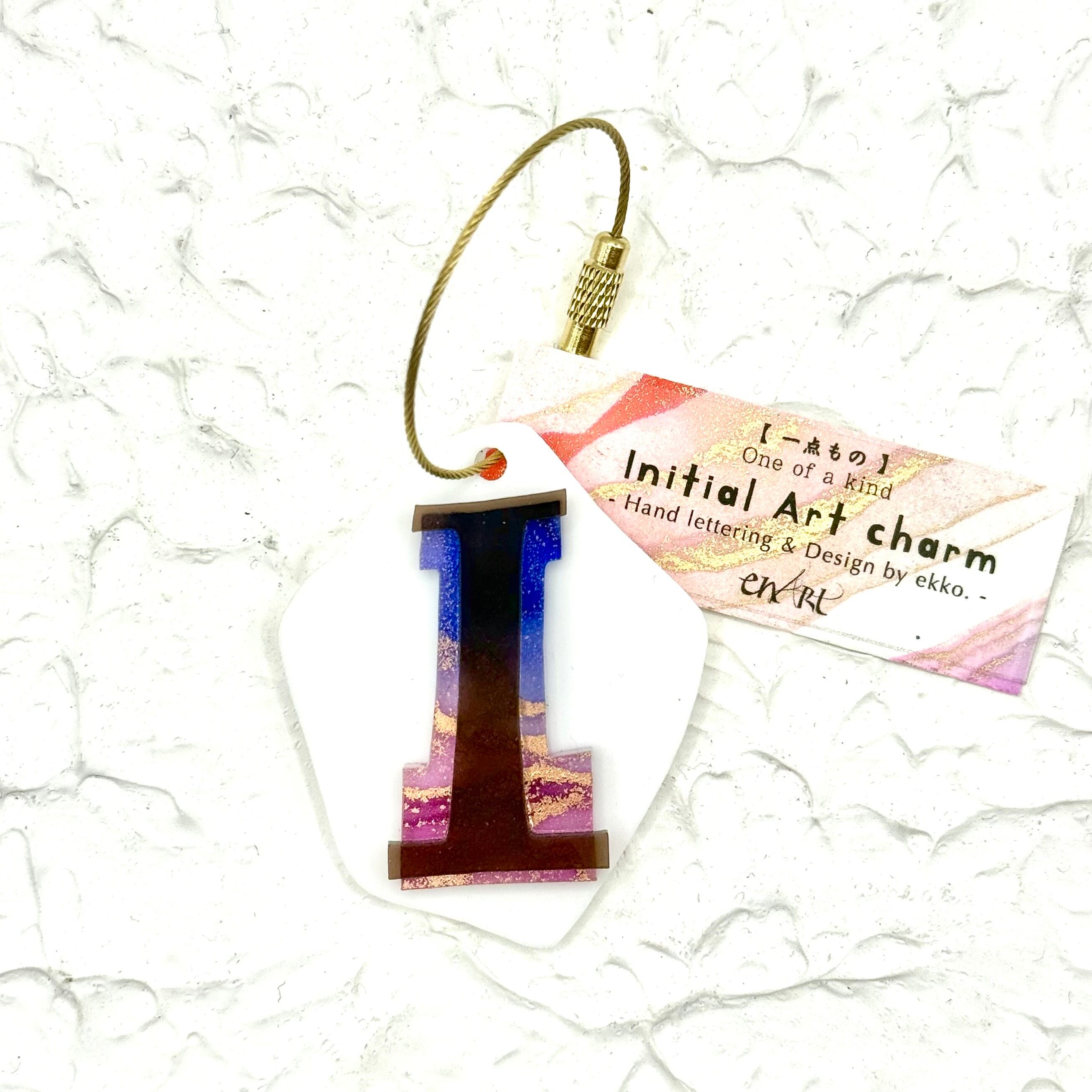 グロス♢イニシャルチャーム [ I ] Sepia × Blue,Pink × White