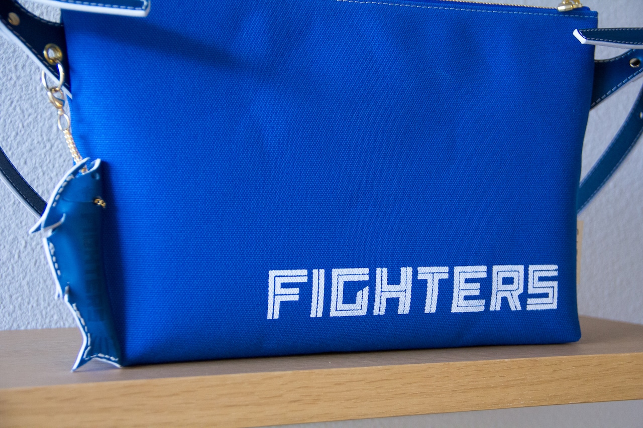 FIGHTERS × KEETS WALTON サコッシュ