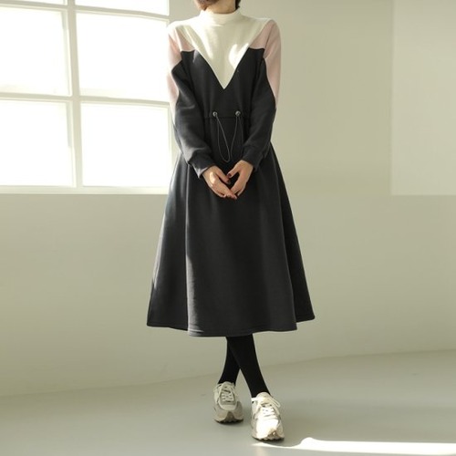 ワンピース レディース 長袖 秋冬 ボトルネック モックネック ハイネック ワンピ 配色 裏起毛 ゆったり 体系カバー カジュアル ロング丈 膝下 ウエスト調節 可愛い ロング 2色 バイカラー