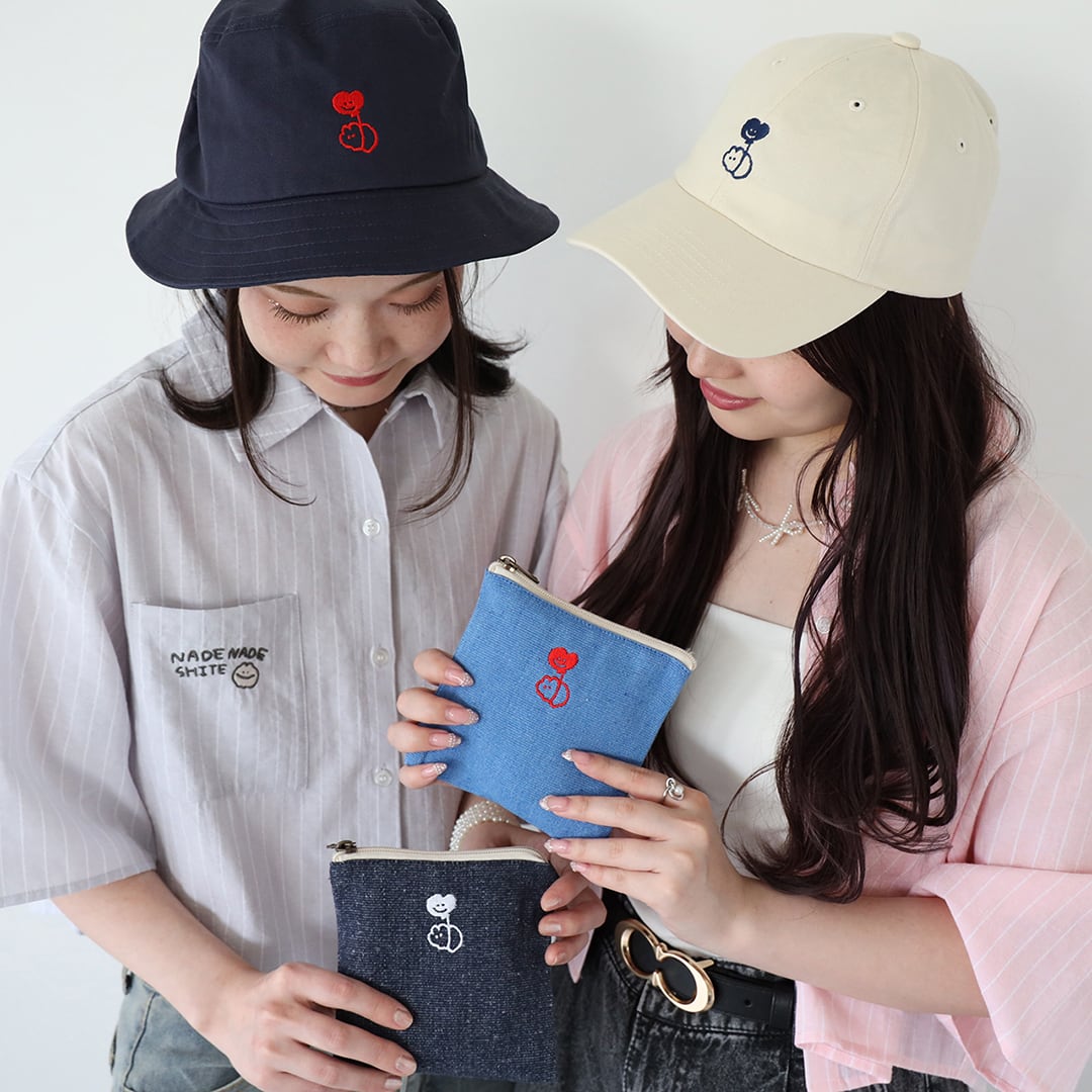 ☆風船ウサ刺繍フラットミニポーチ/ブルー (MK-478) | もくもくちゃん