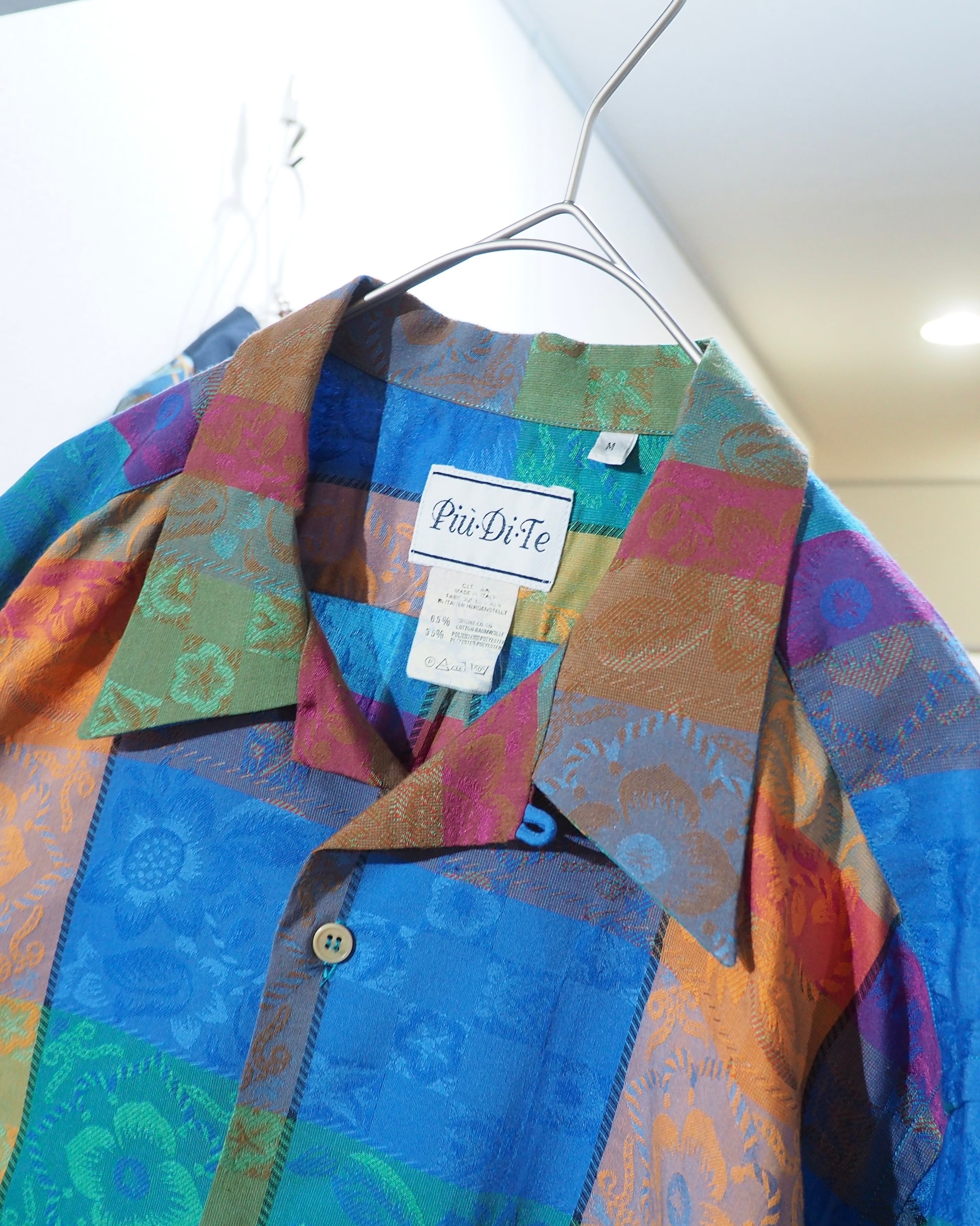 " Made in Italy " Multi color Block × Beautiful Flower Embroidery vintage Open collar Shirt