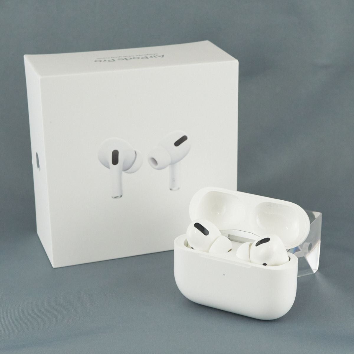 Apple AirPods Pro 第一世代 ワイヤレスイヤホン USED極美品 MLWK3J/A