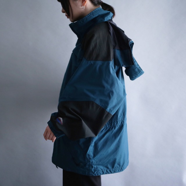 "Columbia" good coloring bi-color mountain jacket with hood