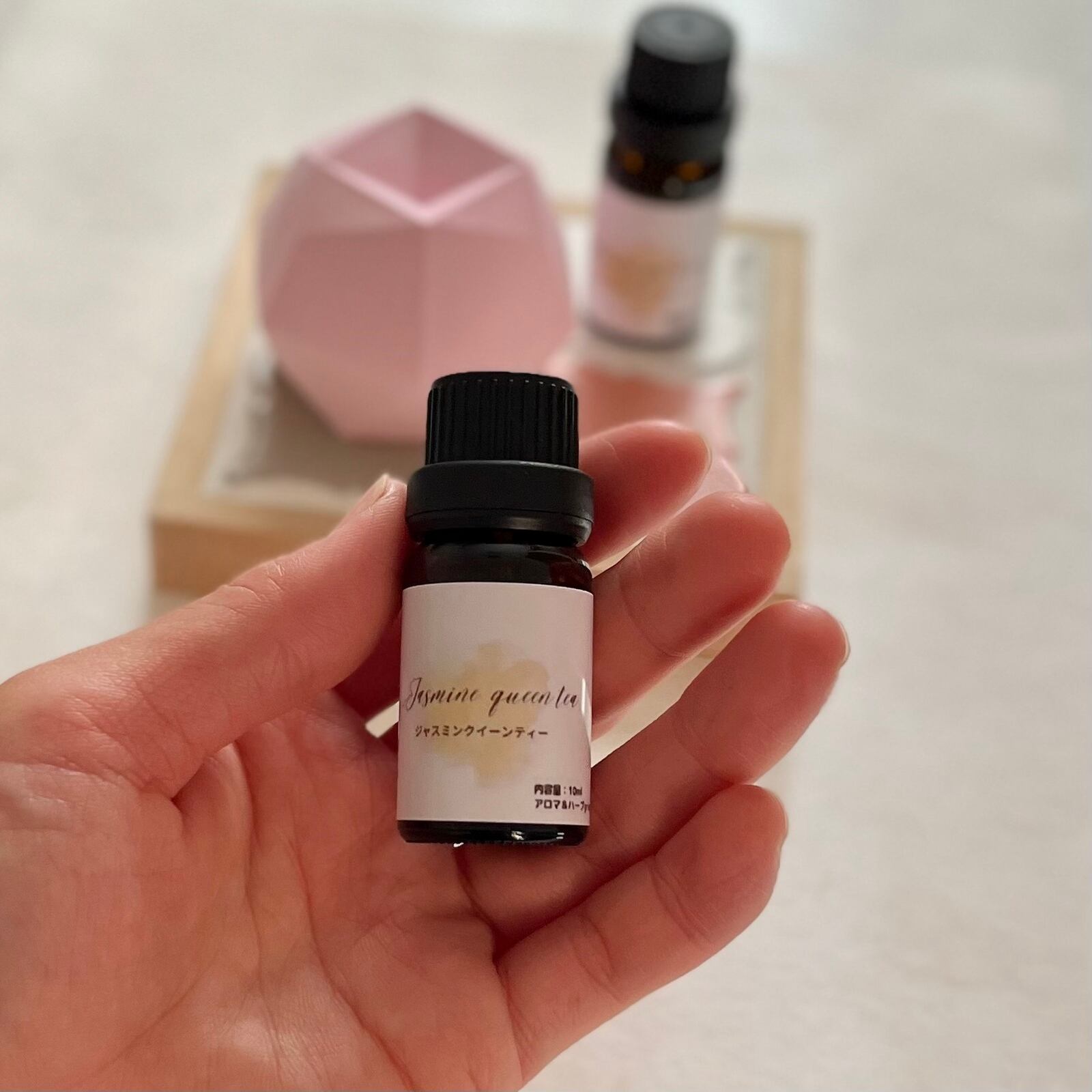 アロマオイル　ジャスミン1本10ml Amazon.co.jp: 生活の木 ジャスミンティーブレンド