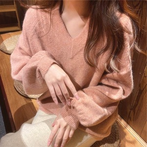 【送料無料】レディース Vネック ニット トップス ぽわん袖 ミックスカラー 着回し抜群 大人女子 女っぽ デート 女子会 大人可愛い ママコーデ ママファッション 韓国 オルチャンファッション 人気 トレンド 新作 20代 30代 40代 きれいめ レトロ シンプル 無地 定番 お出かけ デート おしゃれ 通勤 通学 オフィス OL デイリー 普段着 ラフ カジュアル フェミニン シック ゆったり 体型カバー 着痩せ 着回し インスタ映え 秋 冬 CO2417
