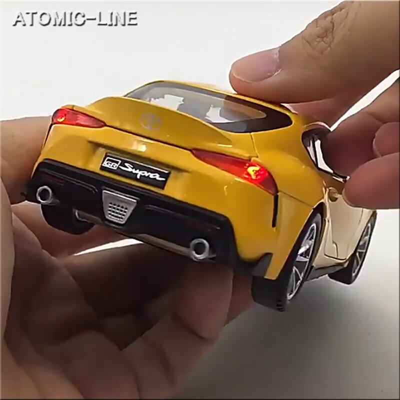 GR SUPRA スープラ 1/32 ミニカー 全4色 ライト点灯 エンジンサウンド