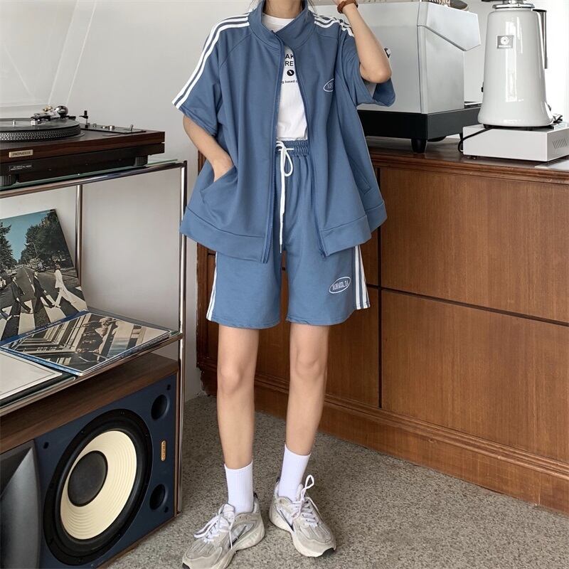 alo yoga 上下セット セットアップ 白 スポーツウェア スカート alo yoga 上下セット セットアップ 白 スポーツウェア スカート 上下