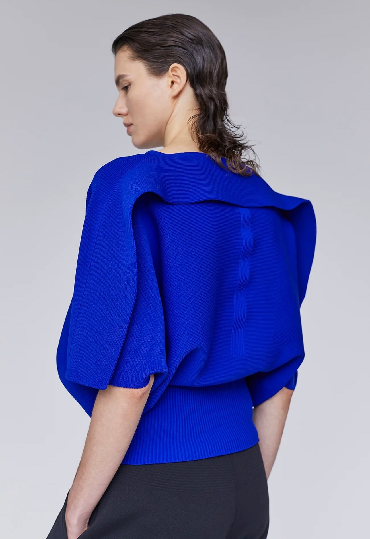 CFCL】POTTERY CREASE SHORT SLEEVE ROUND TOP | idealclasse