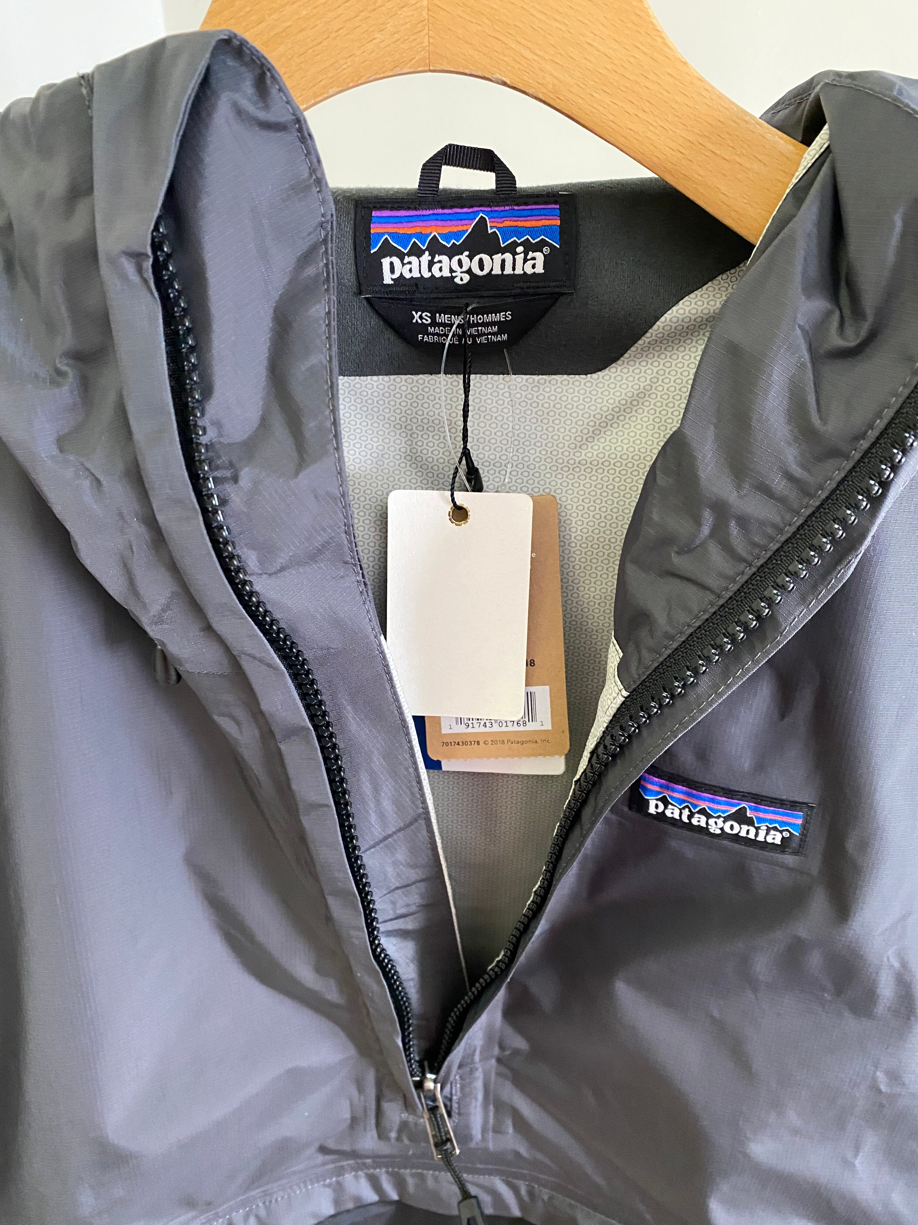 patagonia ハーフジップ ナイロンパーカー | ミライバトン研究所