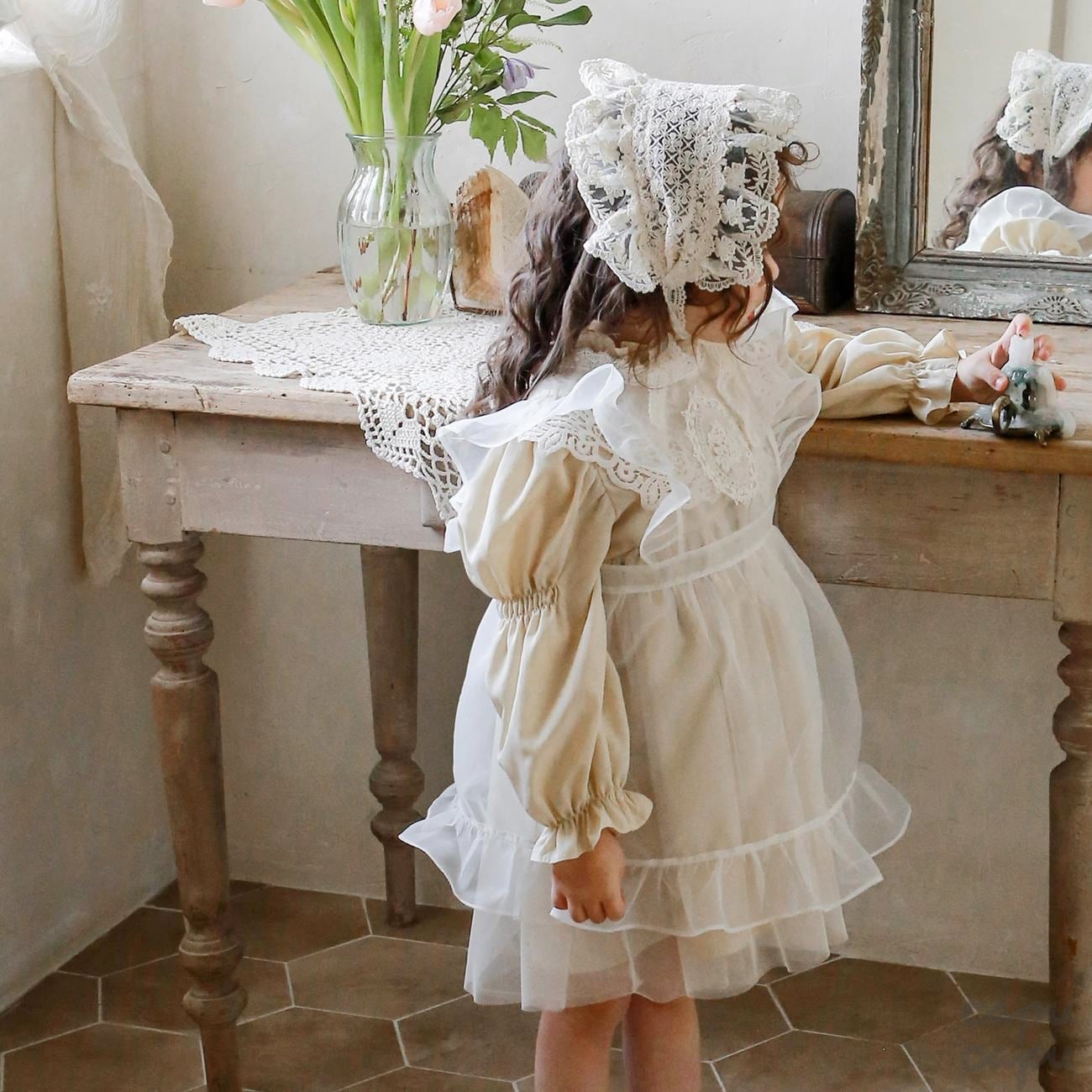 «sold out» flo ロネエプロン ronne apron 2colors