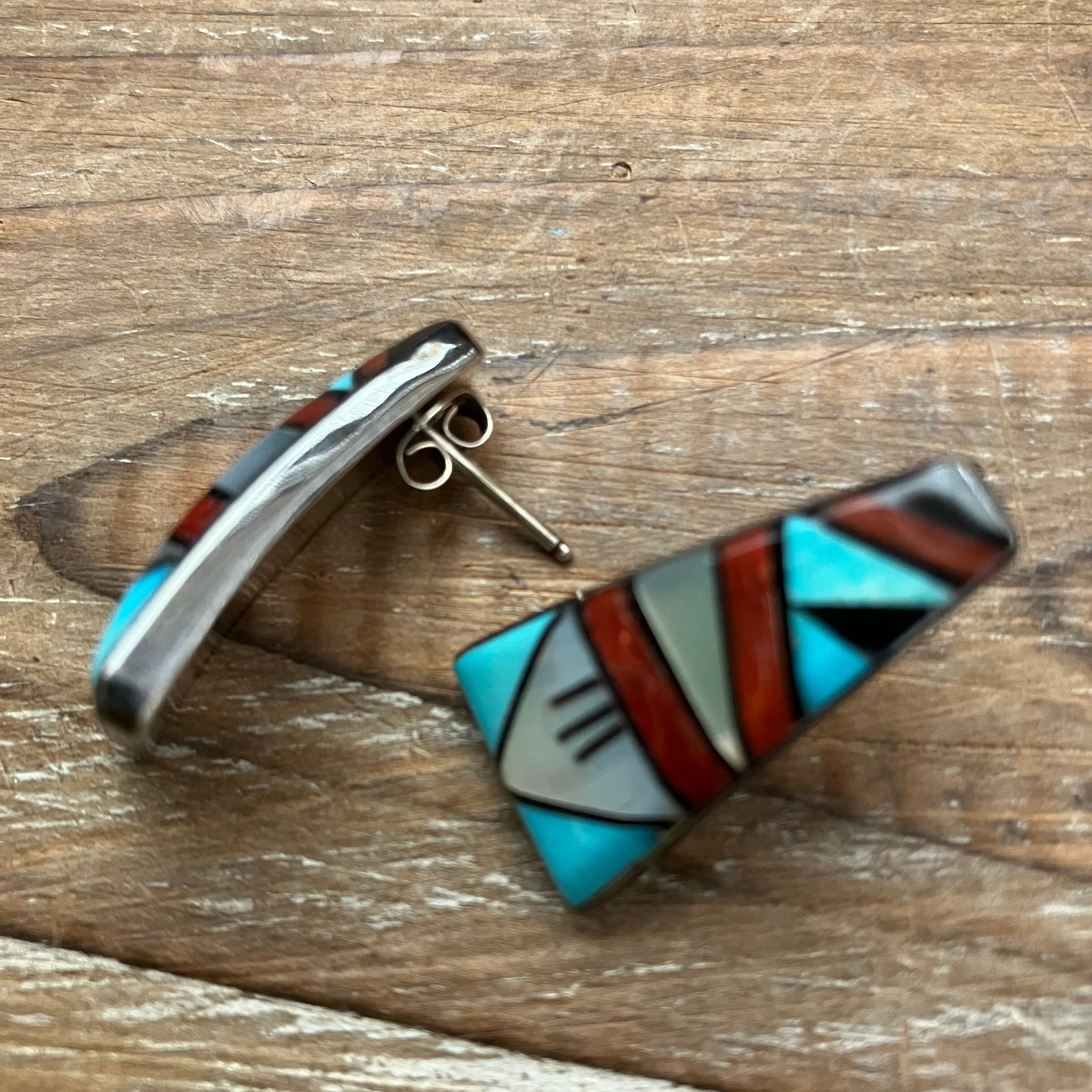 インディアンジュエリー ZUNI インレイピアス | CORRINA CORRINA