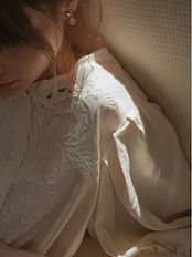 Marie Embroidery Puff Sleeve Blouse F0716