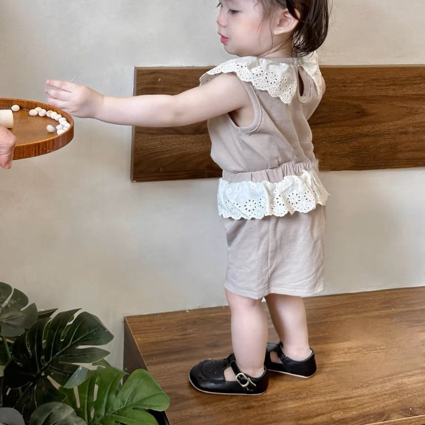 幼児キッズ女の子フリル付きノースリーブセットアップ ショートパンツ