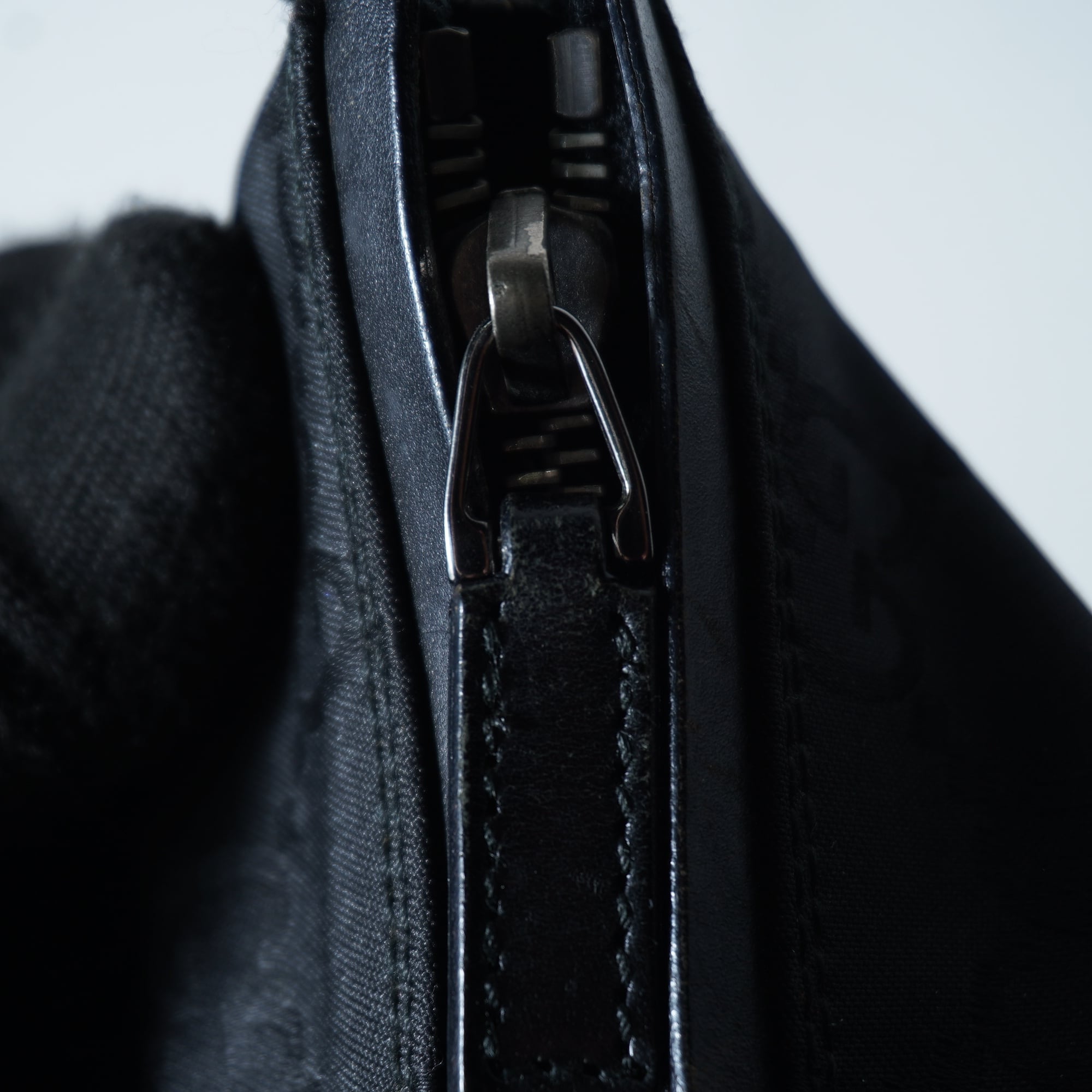 GUCCI】グッチ GG柄キャンバス・レザーワンショルダーバッグ black
