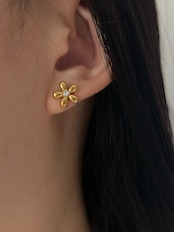 Flower pierce