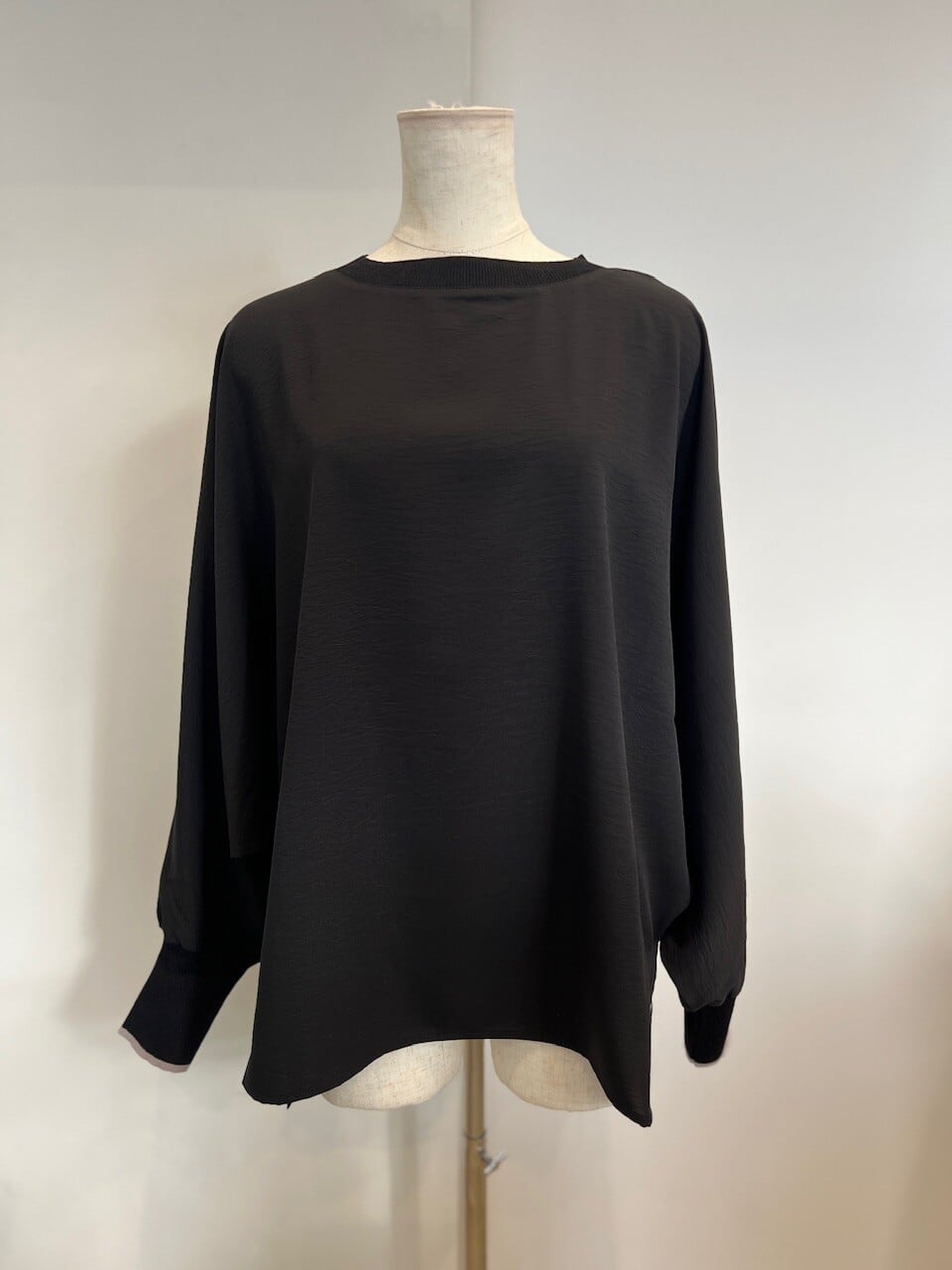 【DONA MARIE】ドルマンスリーブプルオーバー 145022