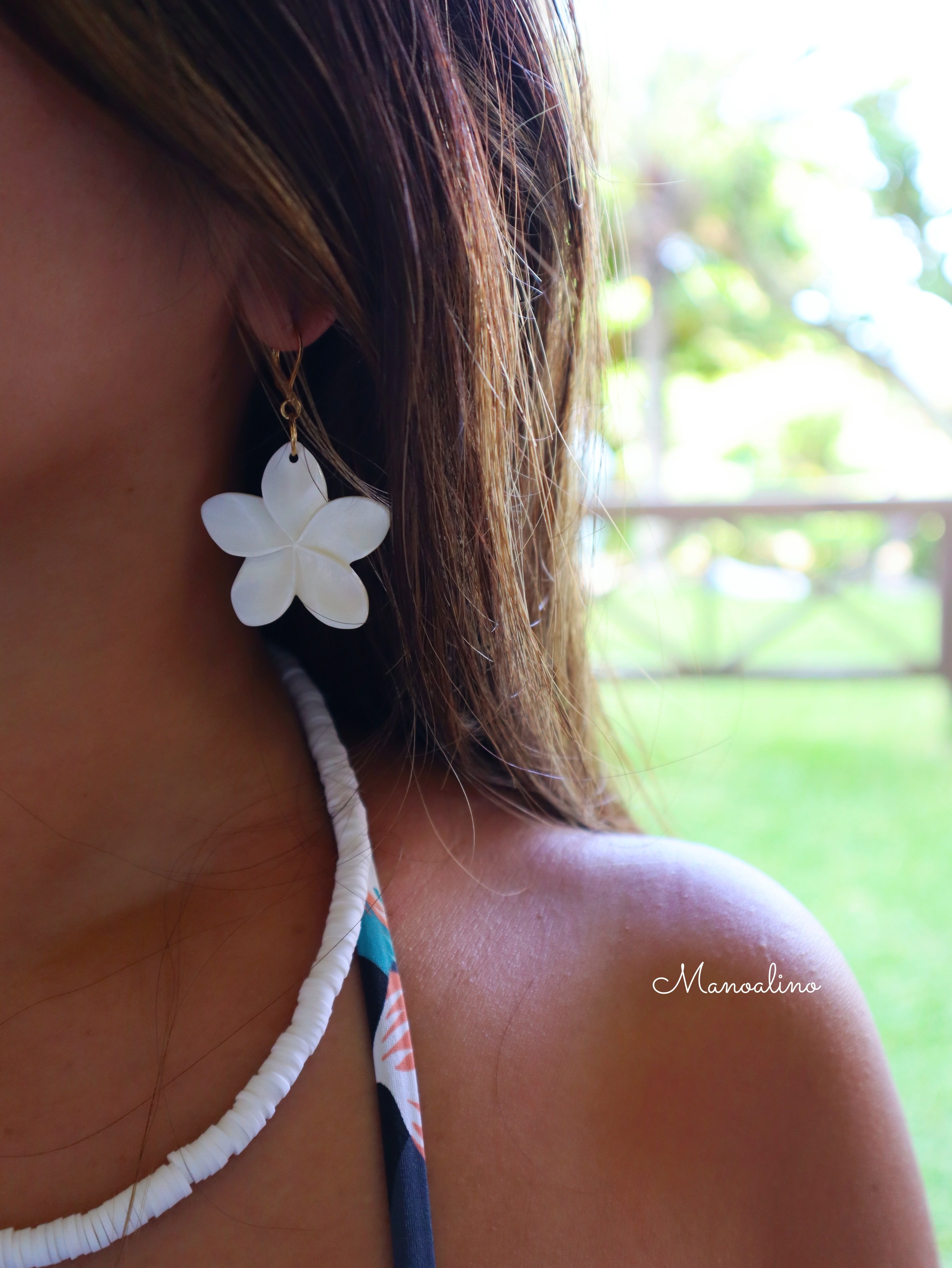 Hawaiian Big Plumeria earring(ハワイアンビックプルメリアピアス、イヤリング) | Manoalino  【Hawaiianjewelry・Hawaiianaccessory&select】
