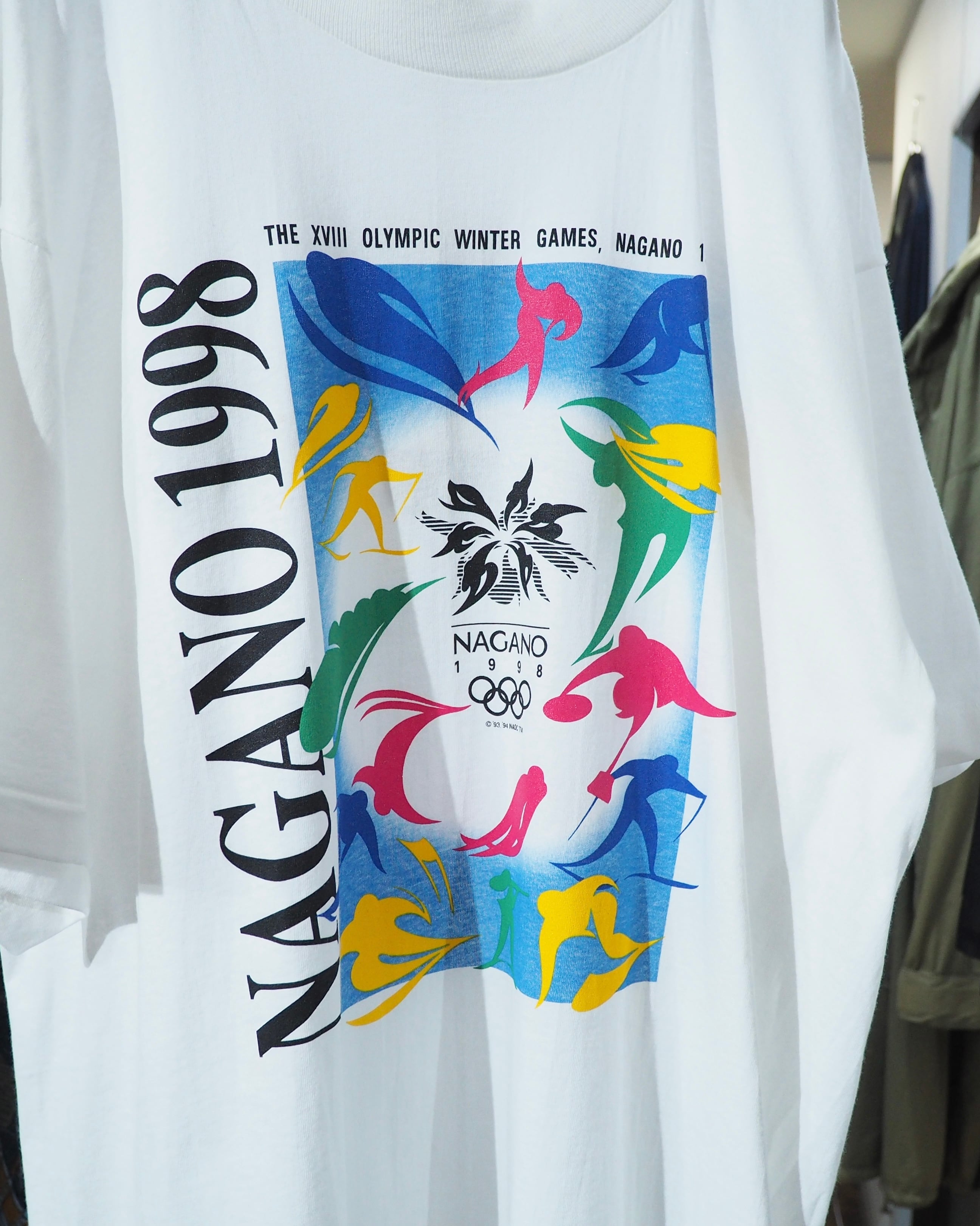 1990s " 珍品 - NAGANO Olympic " Graphic Printed vintage SS Tee