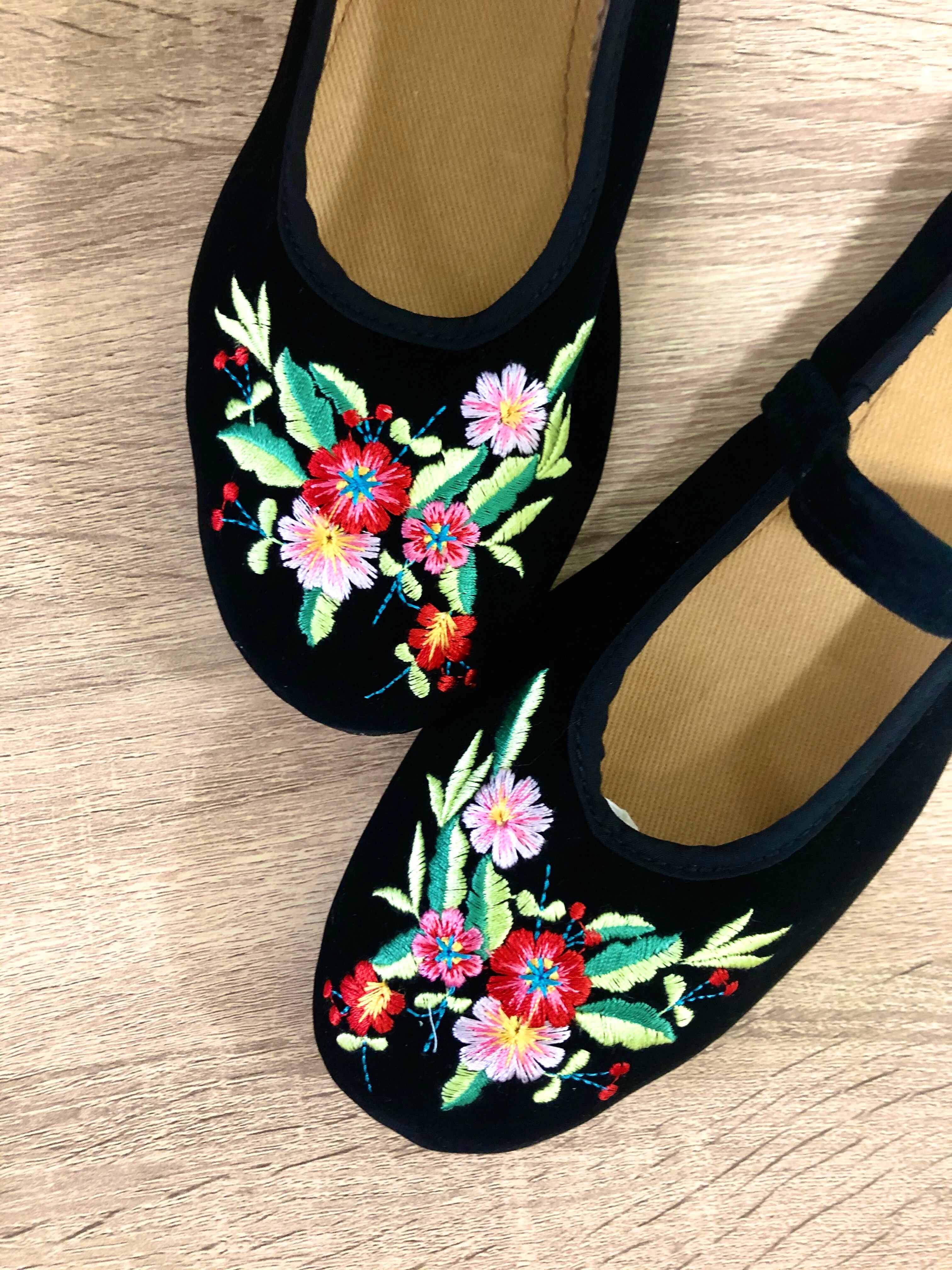 送料込】刺繍カンフーシューズ | @華山商店