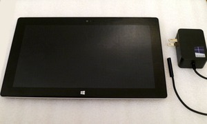動作良好◆Microsoft マイクロソフト Surface RT サーフェス 32GB Windows RT タブレット 銀◆ Office 2013 RT 標準搭載の進化型タブレット