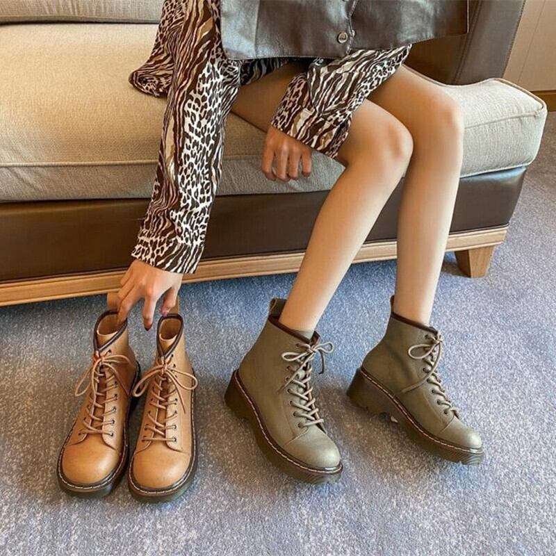 【新作】【送料無料】 ファッションレディースショートブーツは厚底レースアップブーツを増やします冬レディース丸いつま先のブーツ 靴 シューズ ウィンター 冬物 10b323115718084