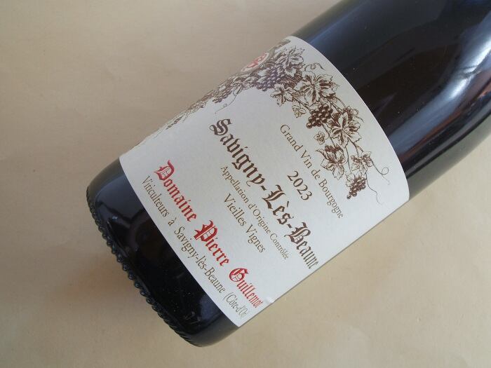 サヴィニ・レ・ボーヌ ヴィエーユ・ヴィーニュ 赤 2023年 ピエール・ギユモ