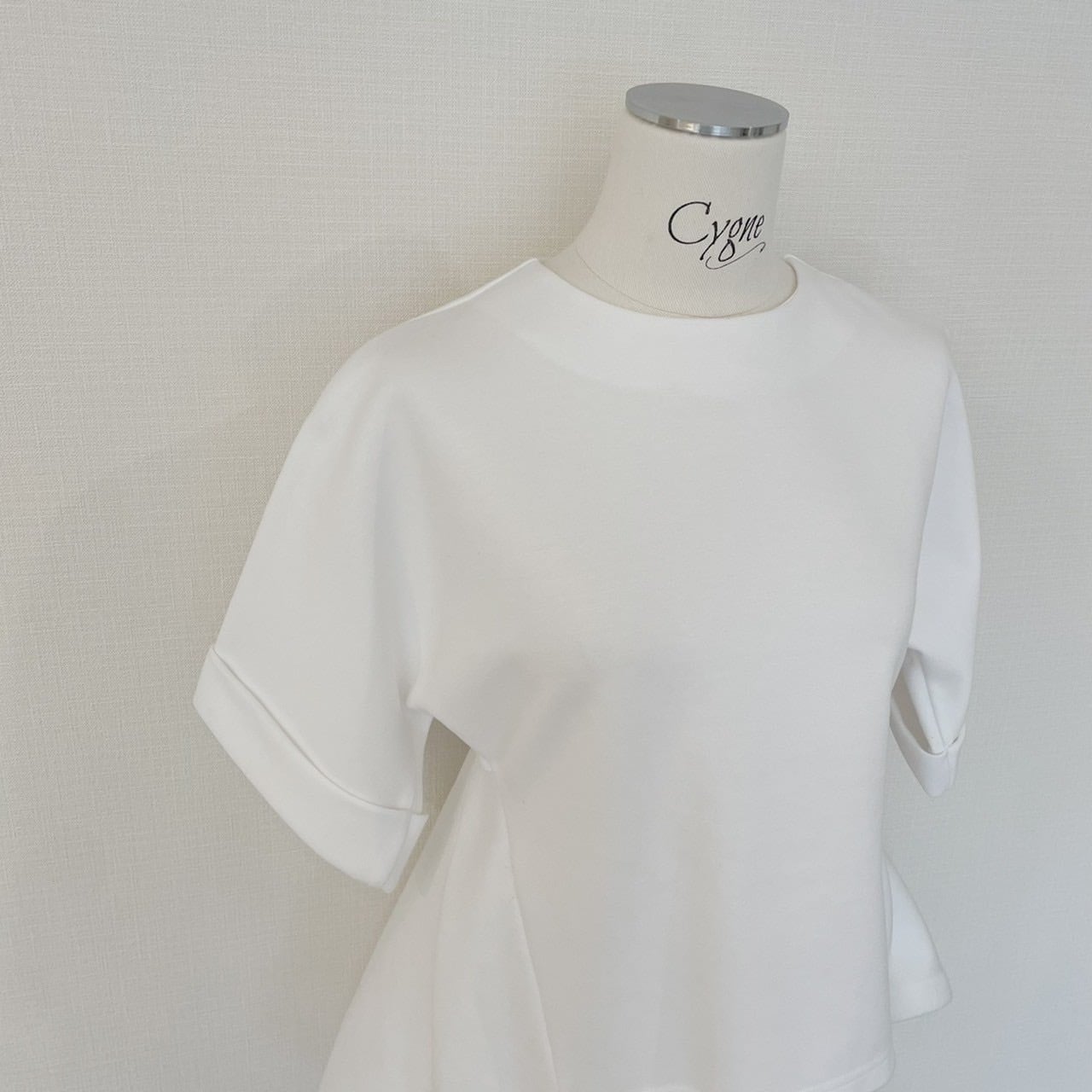 エンビトップス Mathieu ホワイト | Cygne
