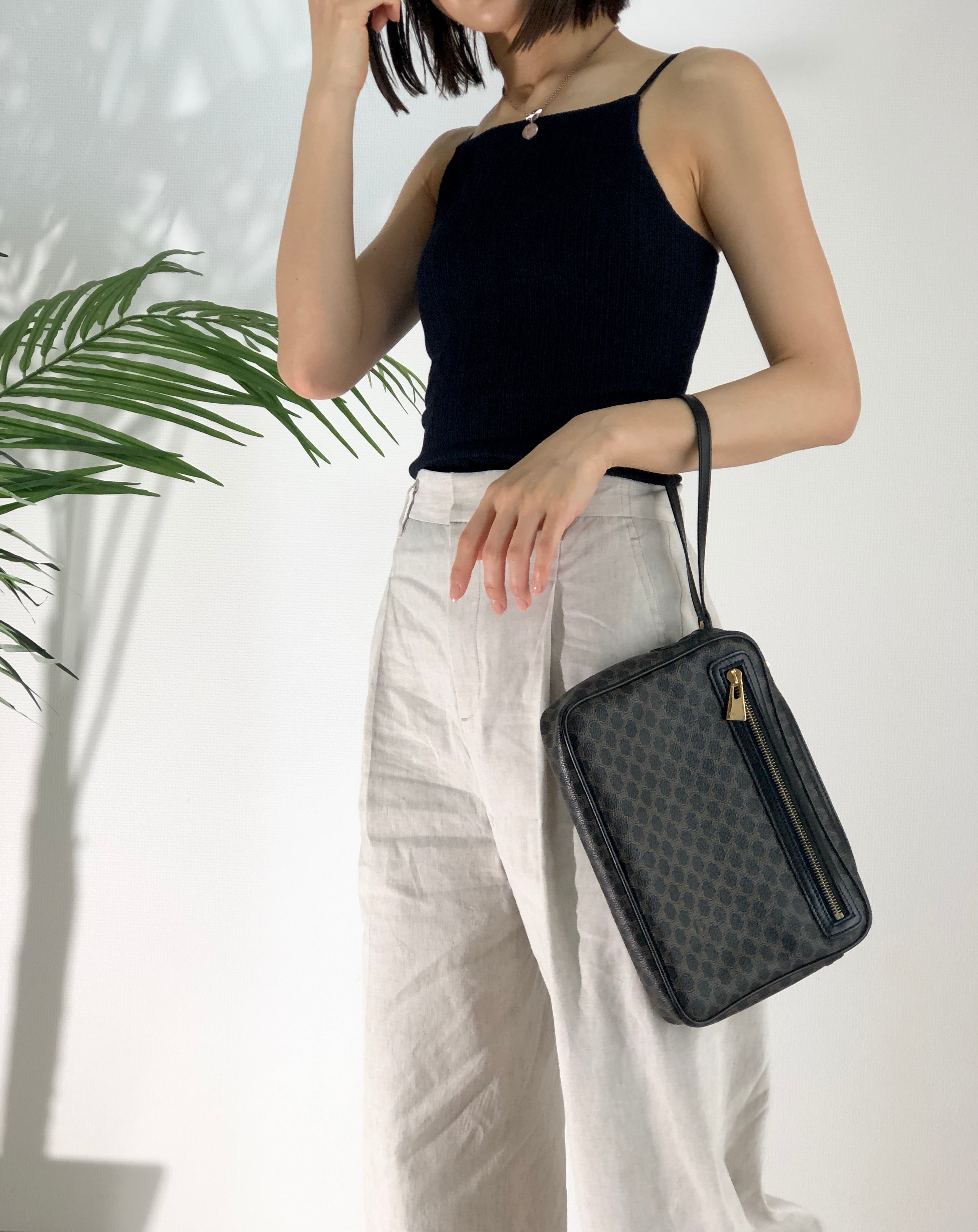 CELINE セリーヌ マカダム PVC レザー クラッチバッグ ブラック CELINE セリーヌ マカダム PVC レザー クラッチバッグ ブラック