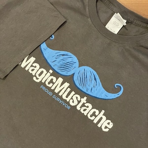 【GILDAN】Tシャツ ヒゲ 髭 magicmustache ロゴ バックプリント XL ビッグサイズ  US古着