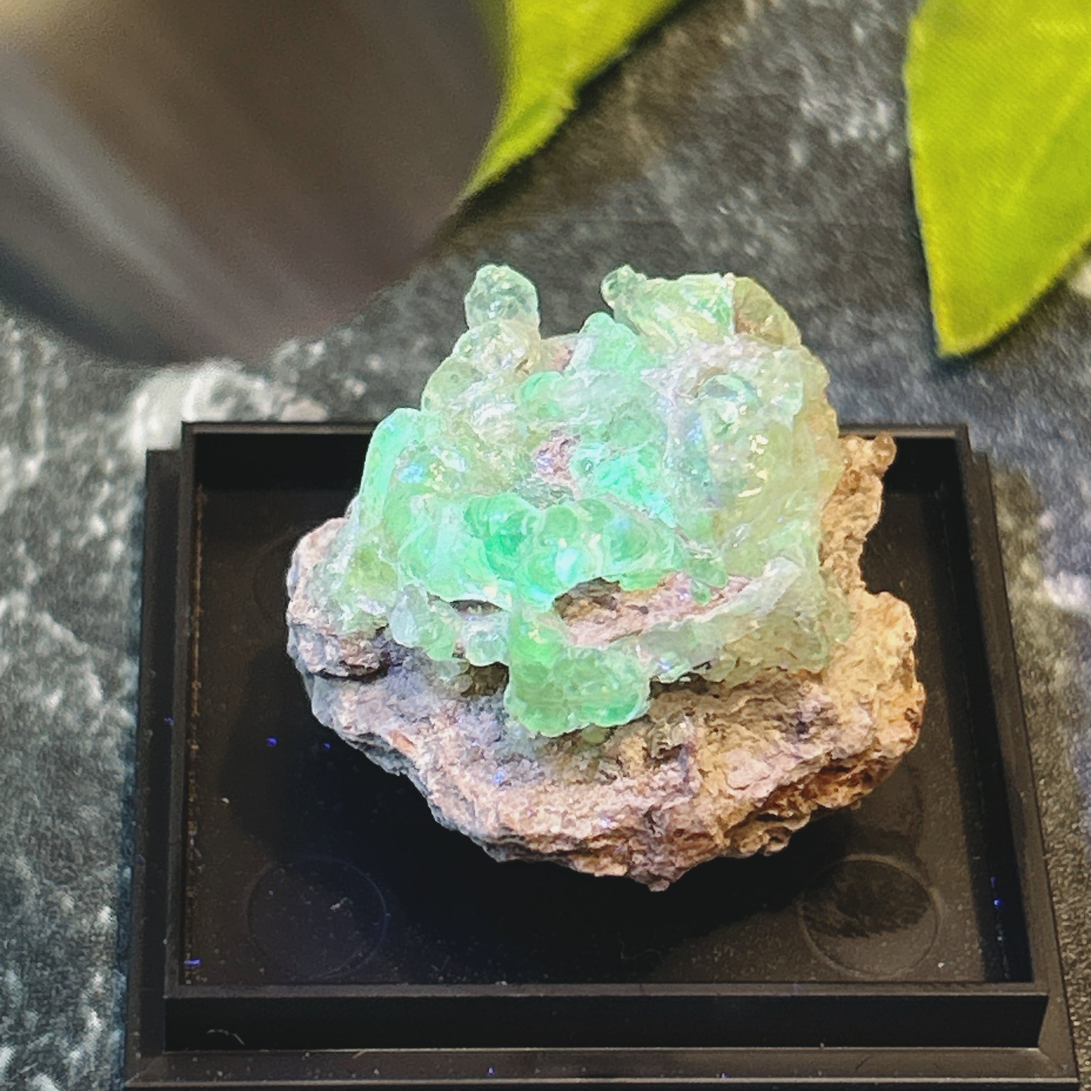 E34393】勾玉＊黒翡翠＊ペンダント Magatama Jade Pendant
