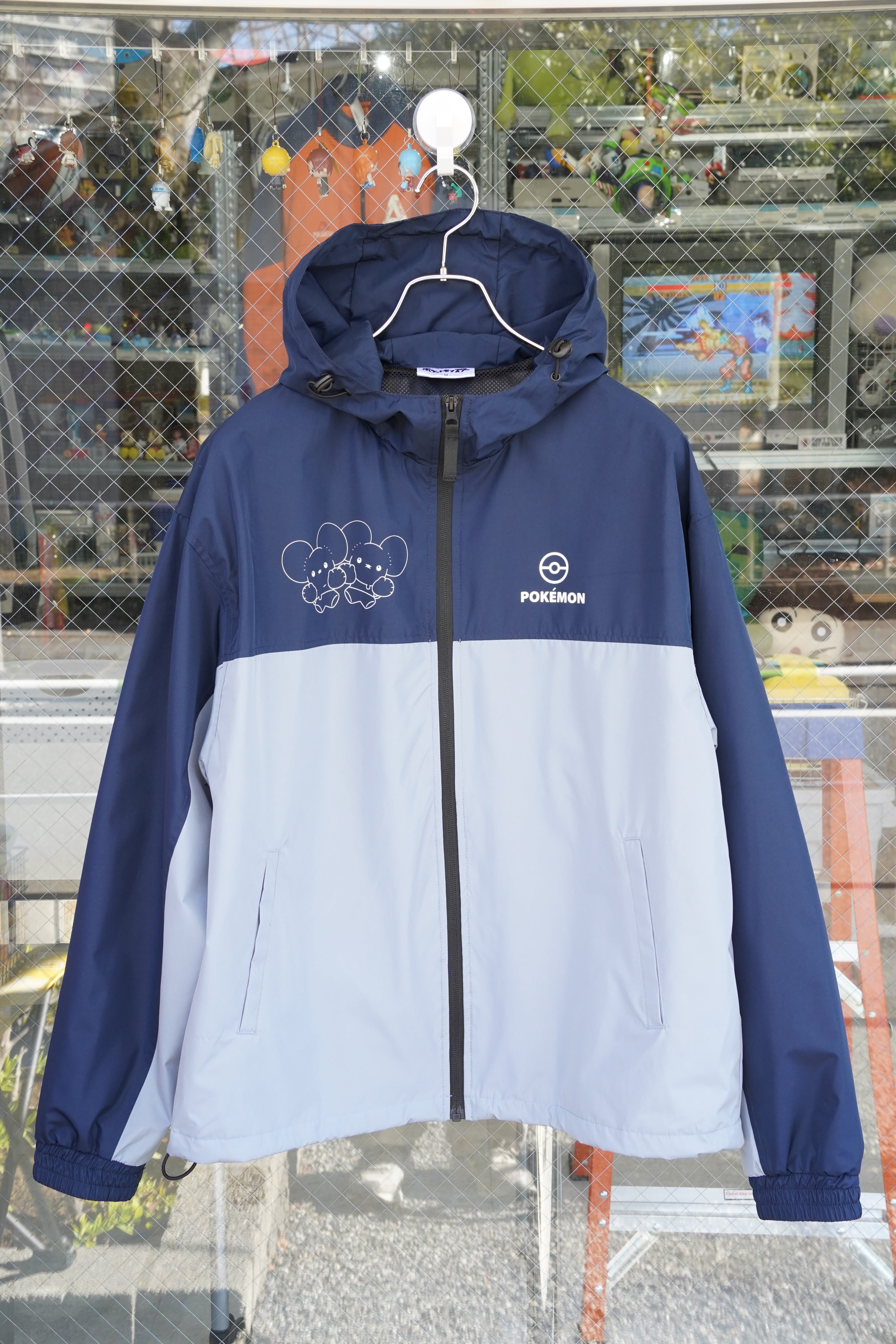 Pokémon(ポケモン)× Avail(アベイル)ワッカネズミ ウィンドブレーカー(マウンテンパーカー) ネイビー×ライトグレー M(実寸L相当)