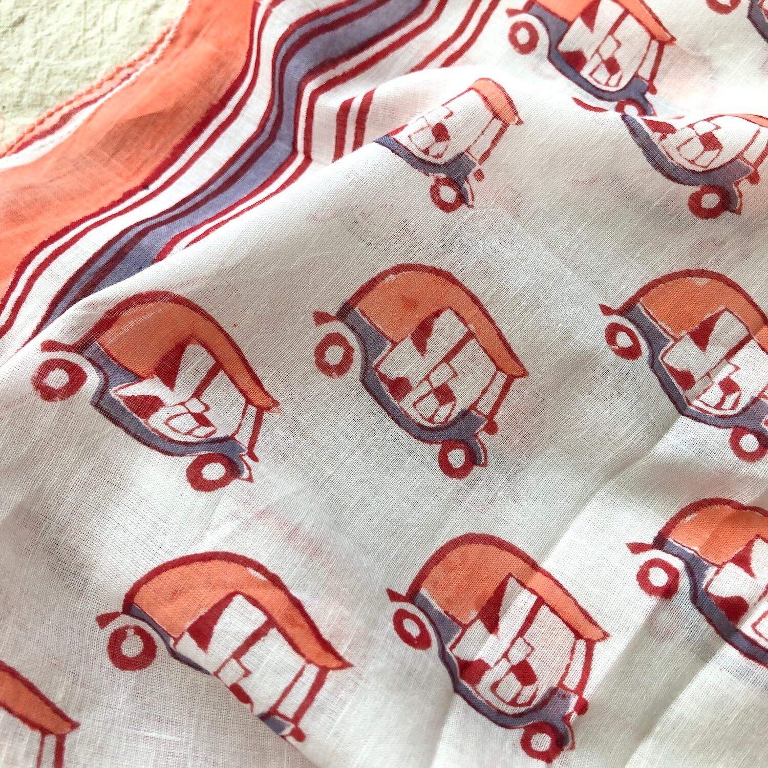 ブロックプリントのコットンデュパタ|オートリキシャ