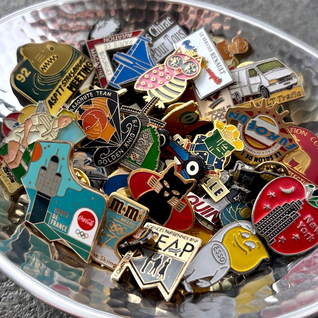 50個  フランス雑貨 ヴィンテージ  ピンバッジ ピンズ France pins  Pin badge vintage 古着 通販 リメイク ブローチ  アタッチメント付属 雑貨 2604011-2605027-12